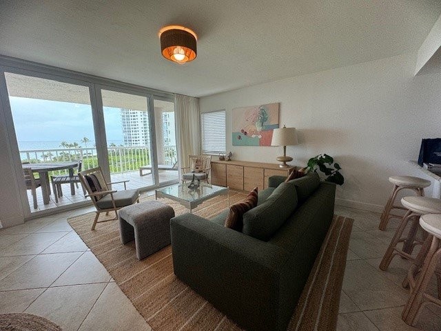 The Club at Naples Cay 403 | Naples, FL | Naples Cay